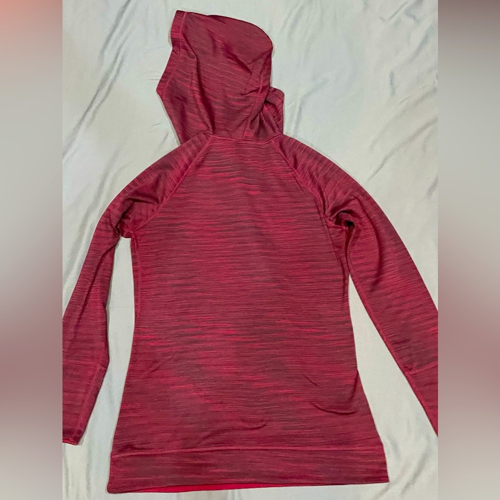 Hottotties hoodie w/ jacket size Large, heathered burgundy.  great condition